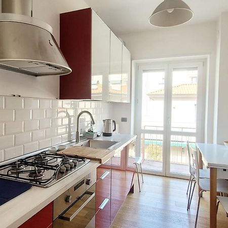 Comfortable Apartment In The Heart Of Lecco Eksteriør bilde