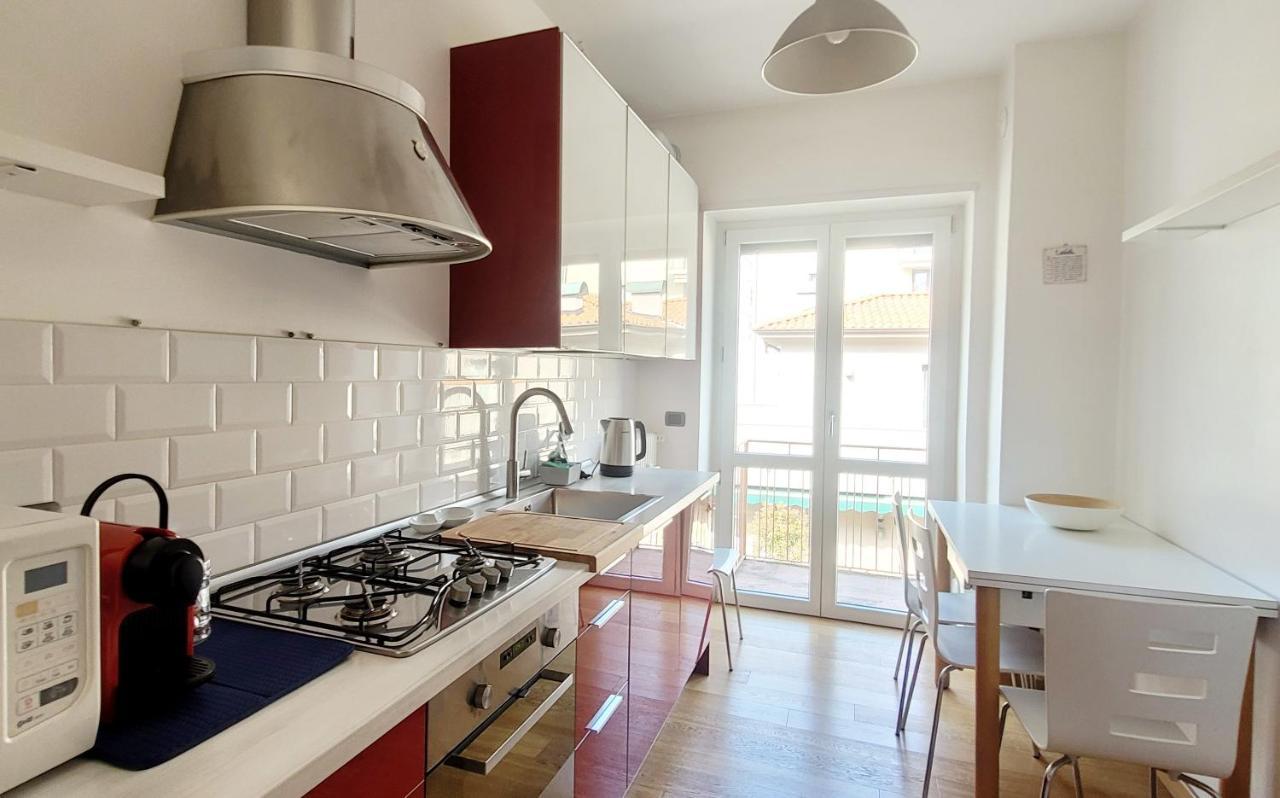 Comfortable Apartment In The Heart Of Lecco Eksteriør bilde