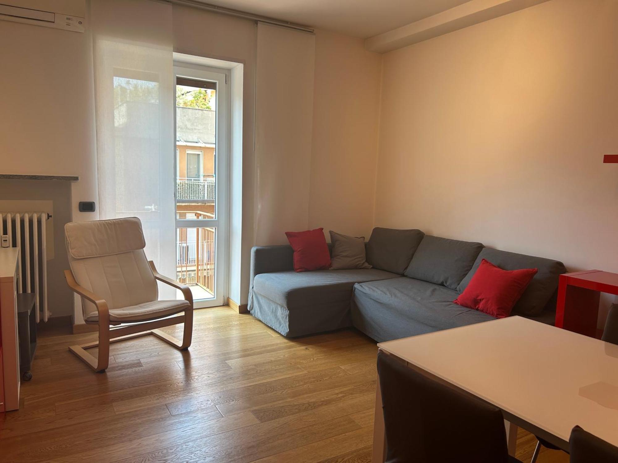 Comfortable Apartment In The Heart Of Lecco Eksteriør bilde