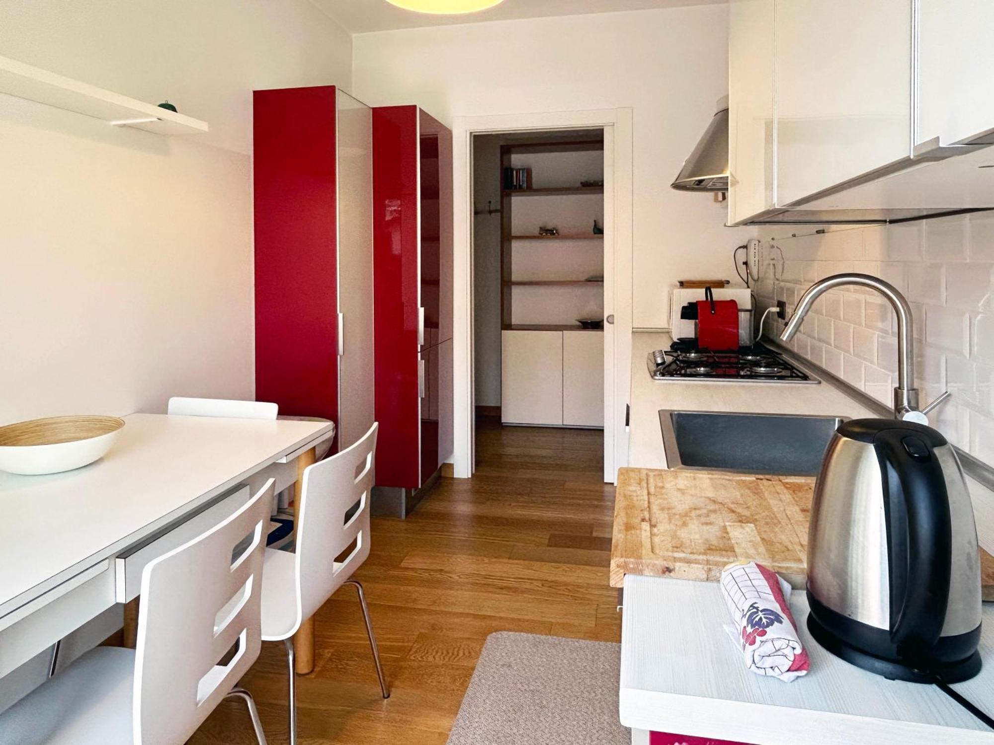 Comfortable Apartment In The Heart Of Lecco Eksteriør bilde