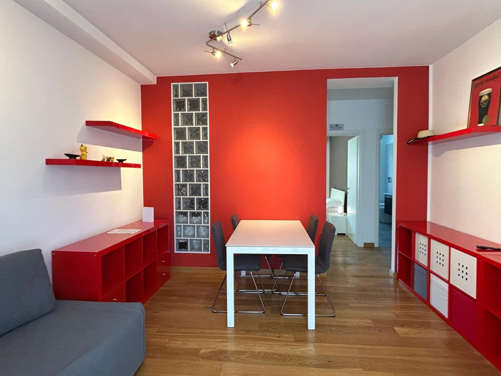 Comfortable Apartment In The Heart Of Lecco Eksteriør bilde